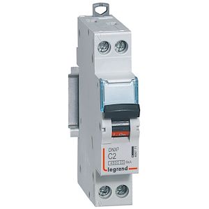LEGRAND Disjoncteur DNX³ 4500 - vis/vis - U+N 230V~ 2A - 4,5kA - courbe C - 1 module  Réf BI  : BILEG406771    Réf Fab :  406771  EAN13  :  3245064067713